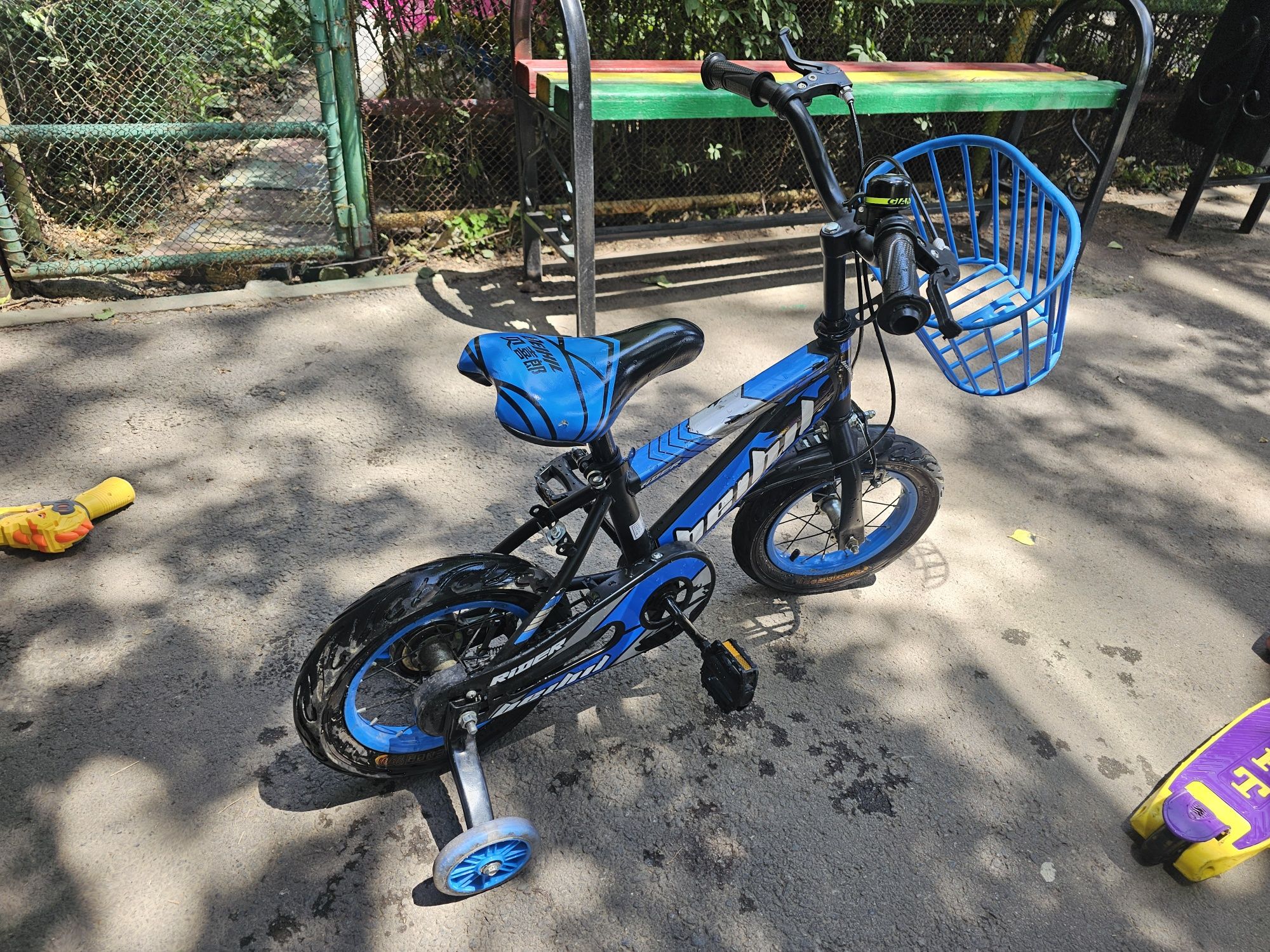 Продам велосипед и самокат