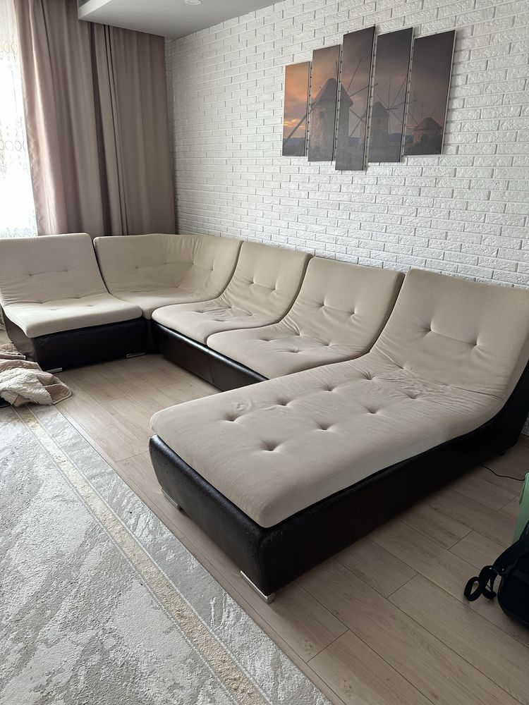 Продам диван. В хорошем состоянии СРОЧНО!