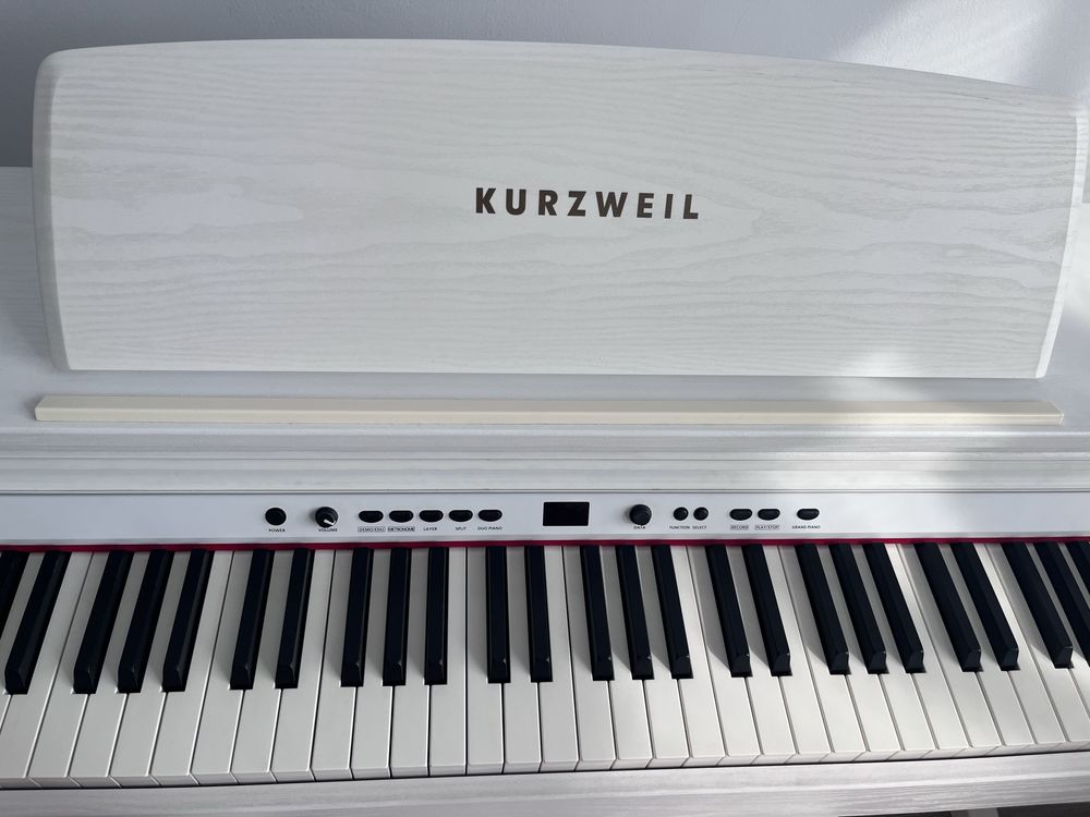 Цифровое пианино Kurzweil KA-130