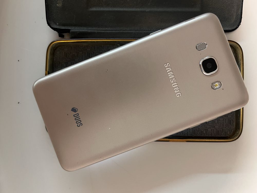 Galaxy j7 2016 года