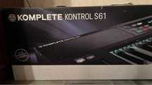 Клавиатура MIDI Native Instruments Komplete Kontrol S61
