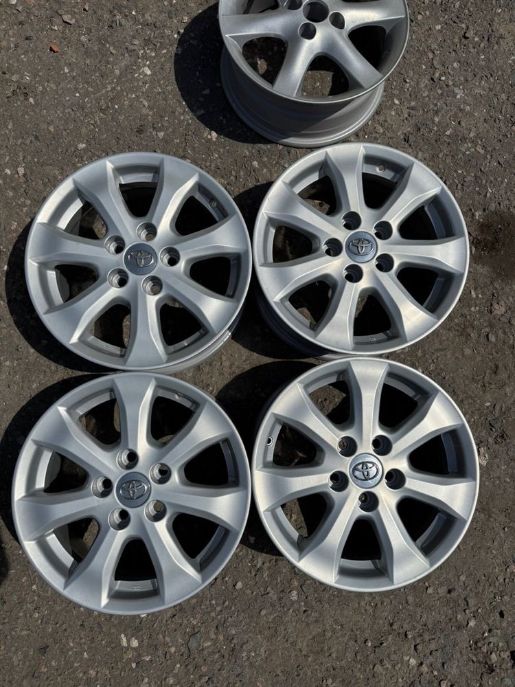 Диски на 16 5/114,3 original toyota