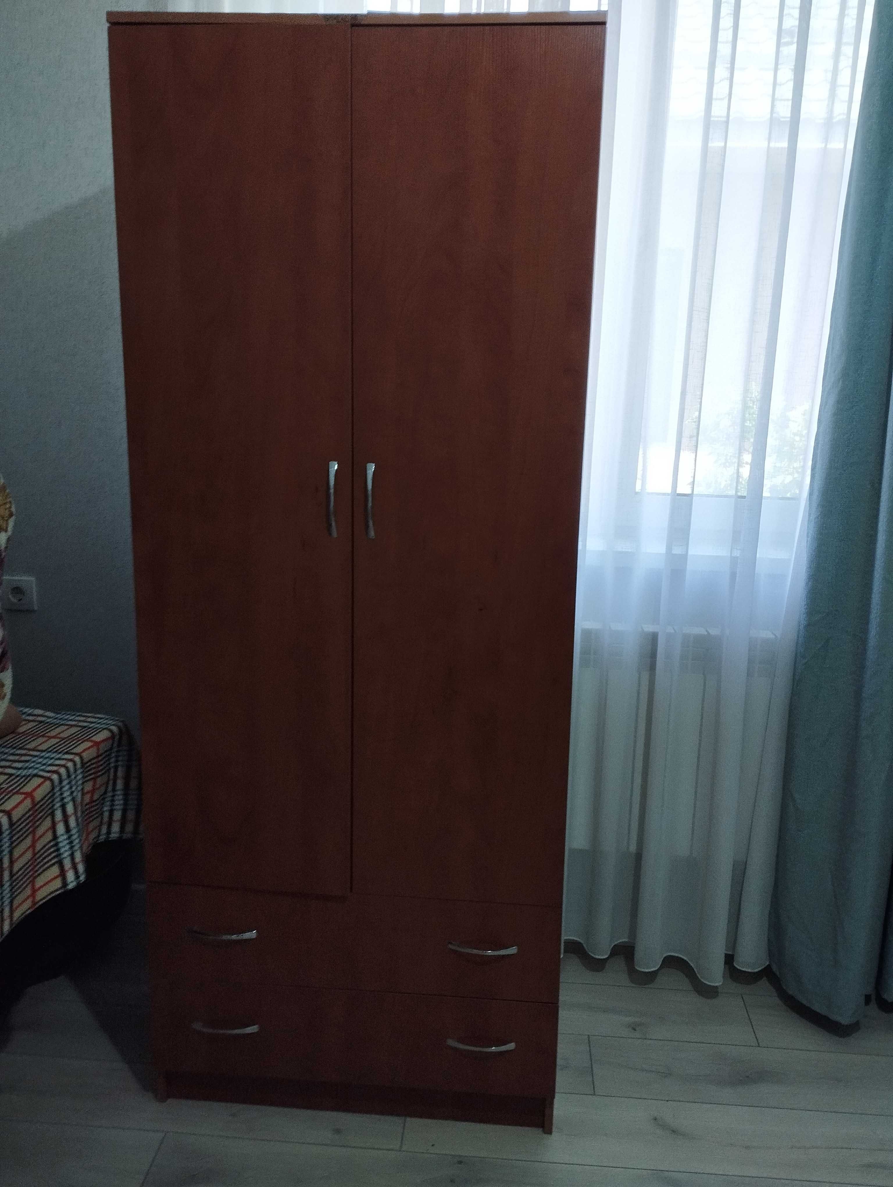 Шкаф для одежды, в хорошем состоянии