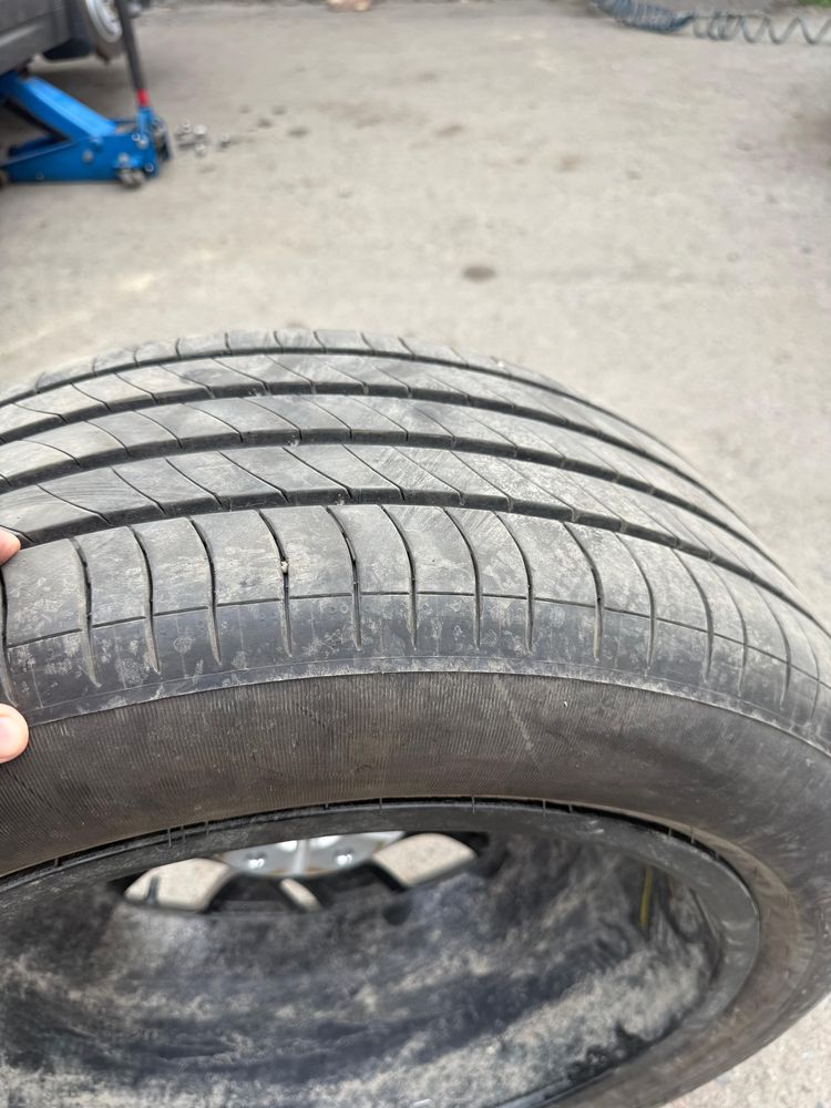 Запаска на Li 255/50/20 michelin