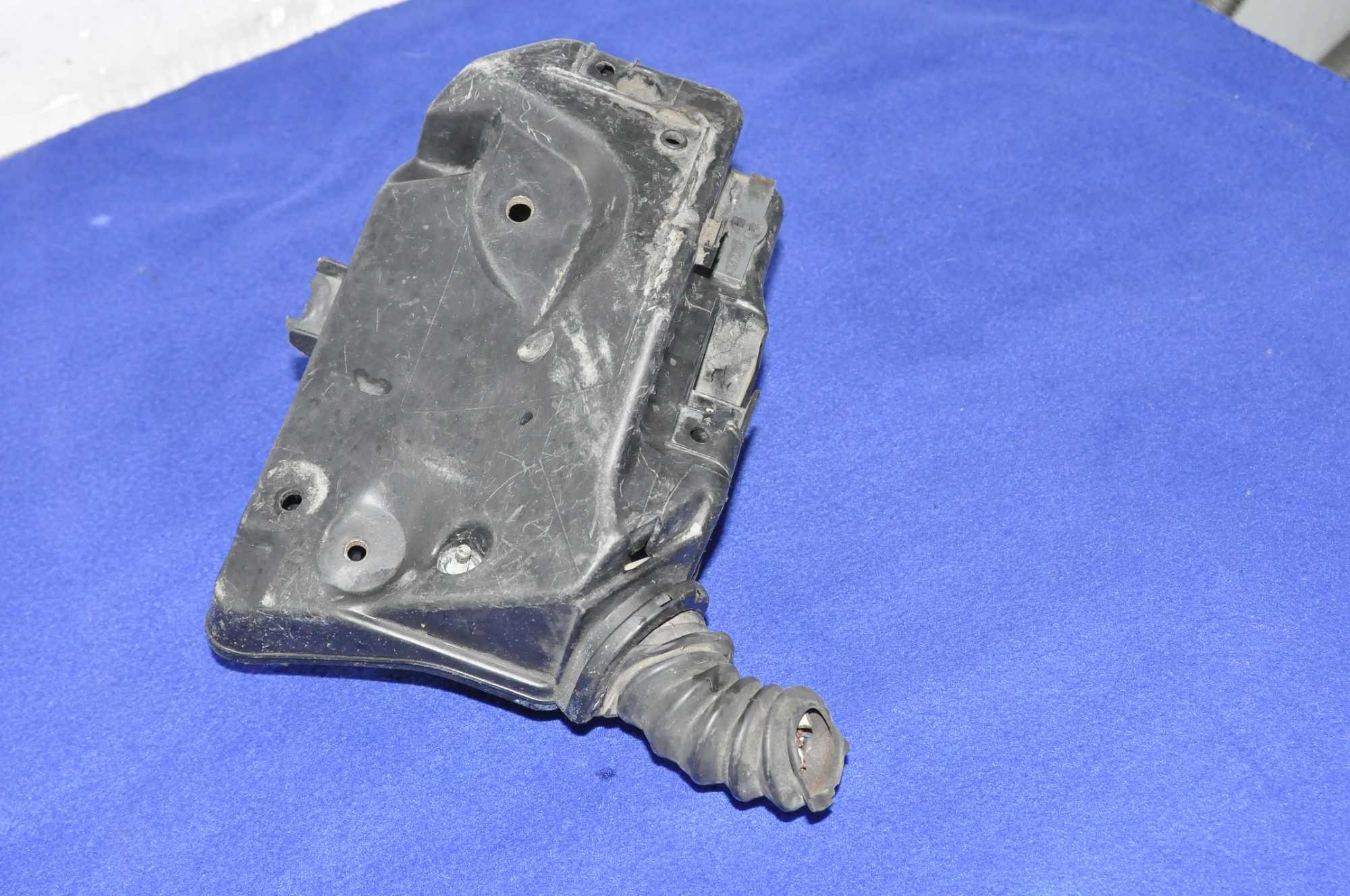 Блок предохранителей 
Toyota Soarer, JZZ30, JZZ31, UZZ31, UZZ32