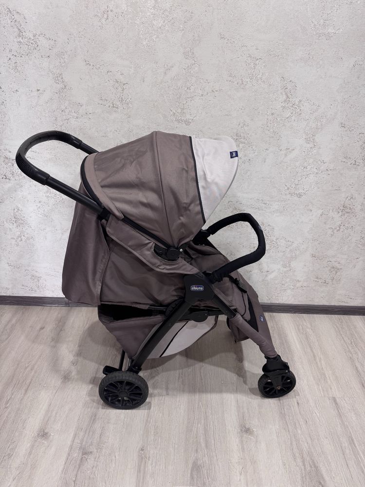 Коляска детская Chicco
