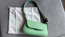 Сумка от бренда «charles & keith»