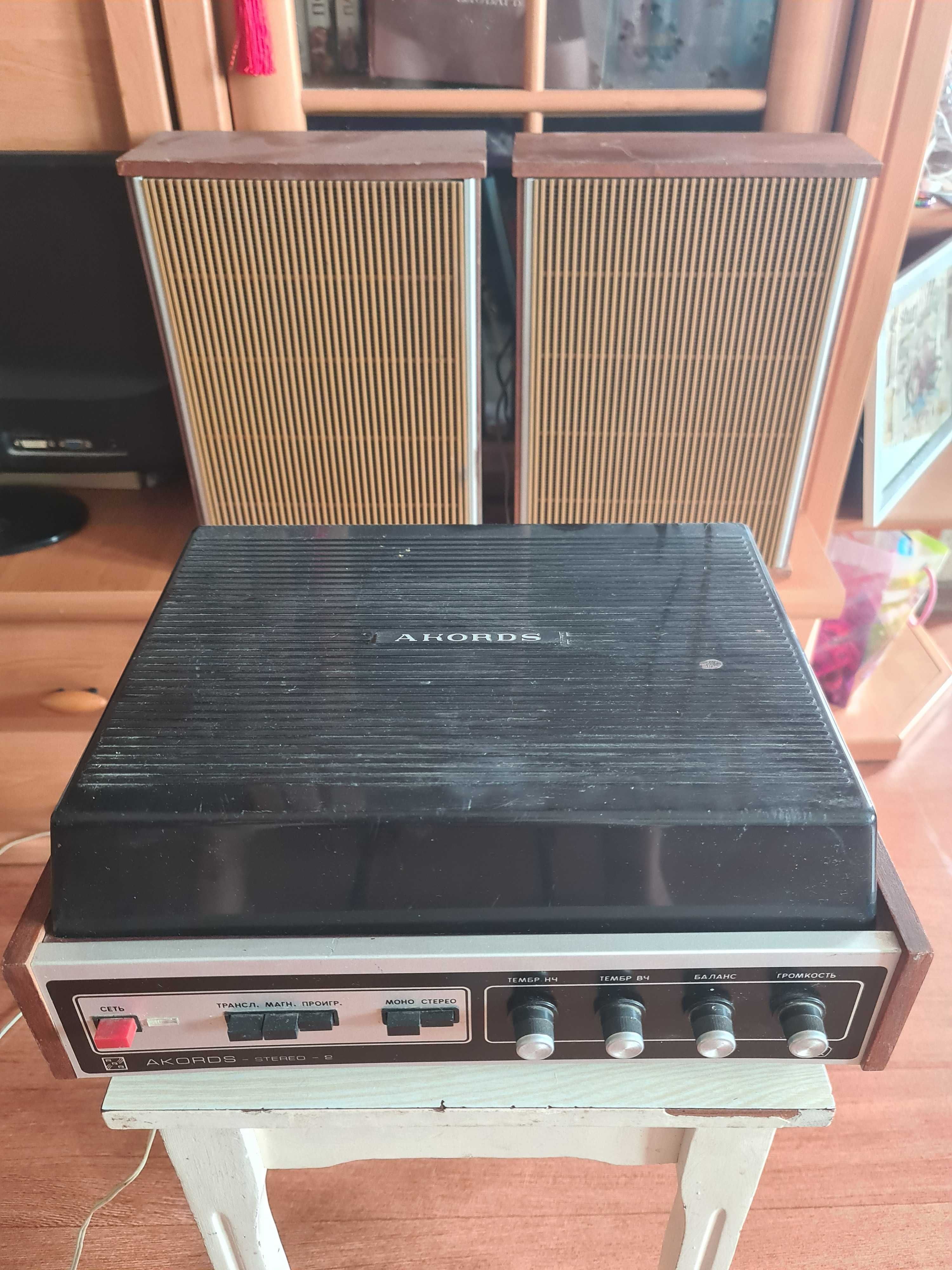 Проигрыватель грампластинок "AKORDS-stereo-2" , игла новая .