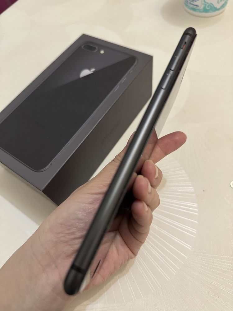 Iphone 8+ новая