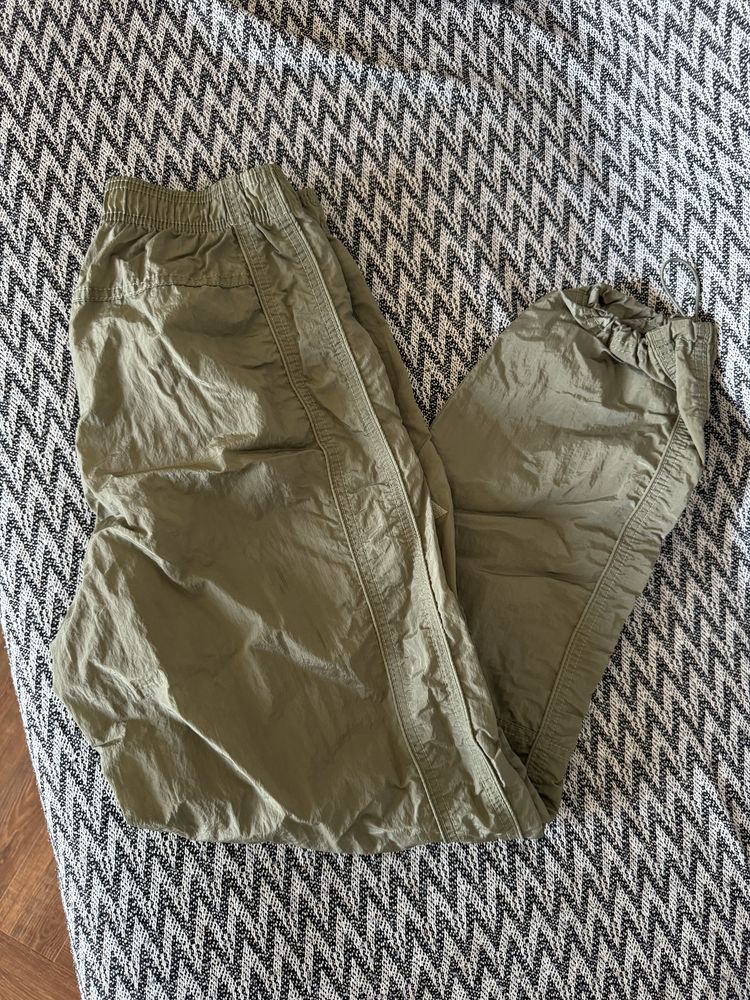 Продам женский костюм Adidas