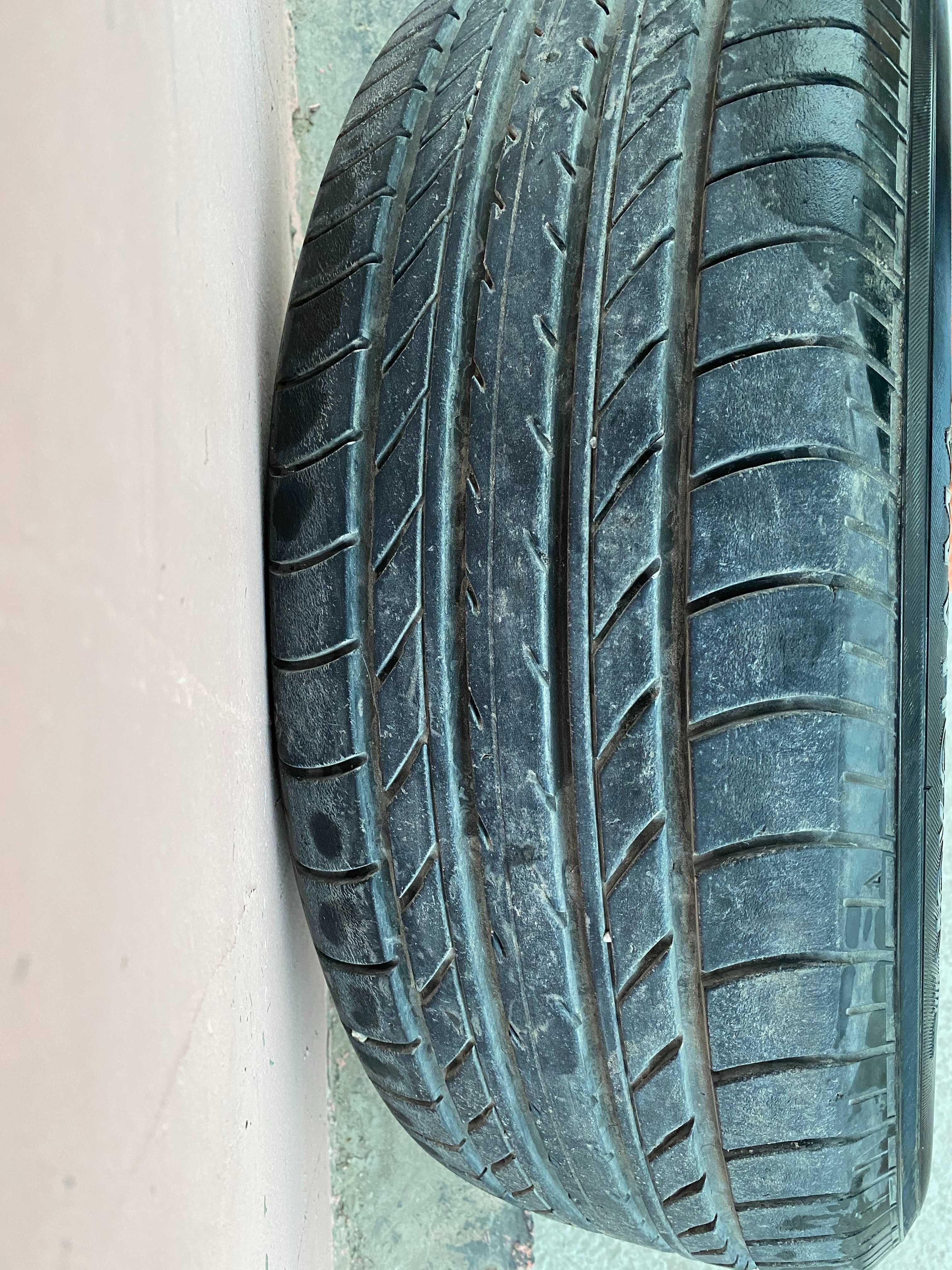 Автошины б/у летние 225/60 R17 , 215/45 R17