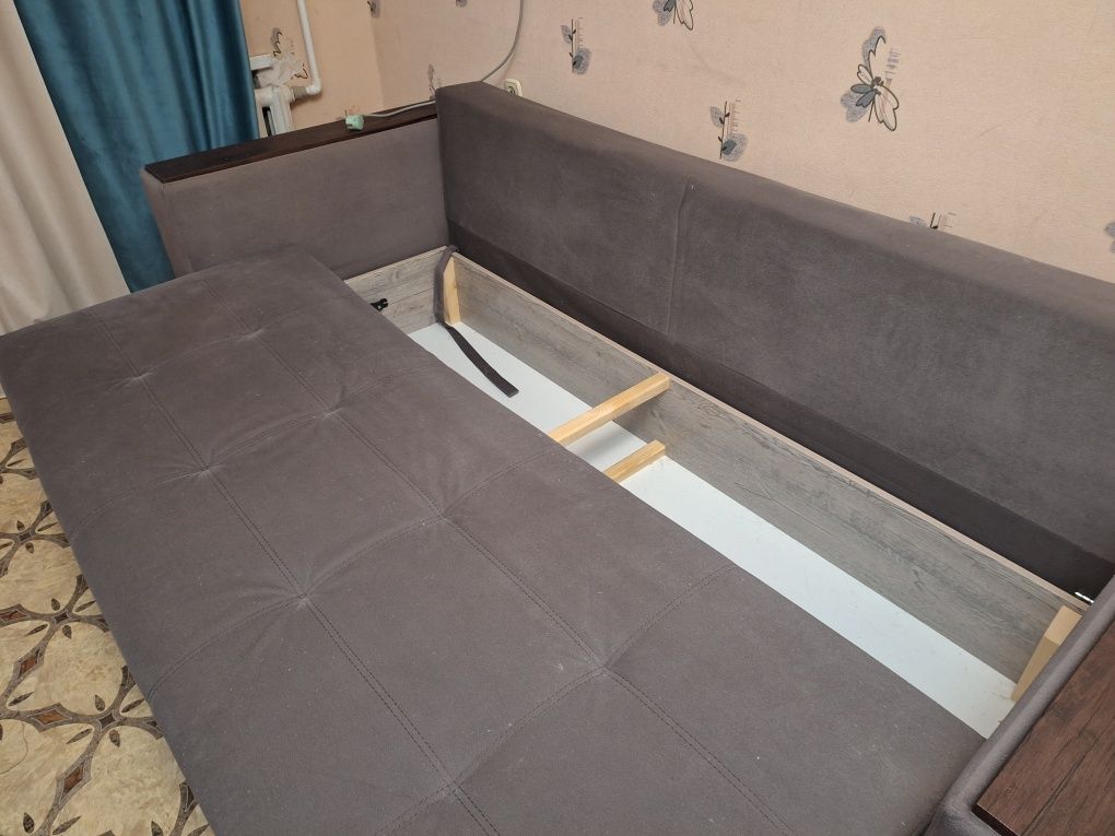 Продам диван раскладной