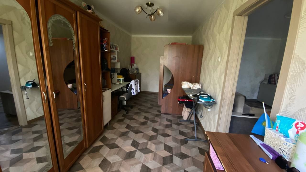 Продам 2-х квартиру в 13 мкр в хорошем состоянии.