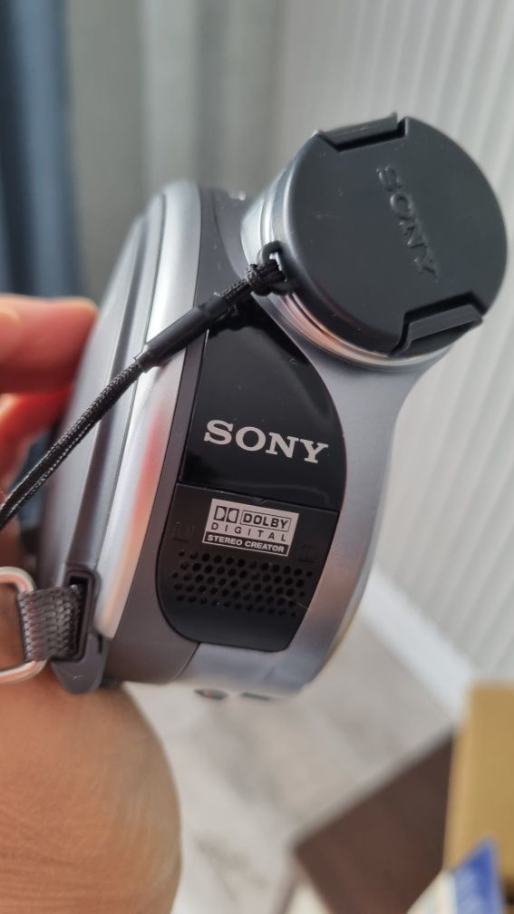 Видео камера SONY