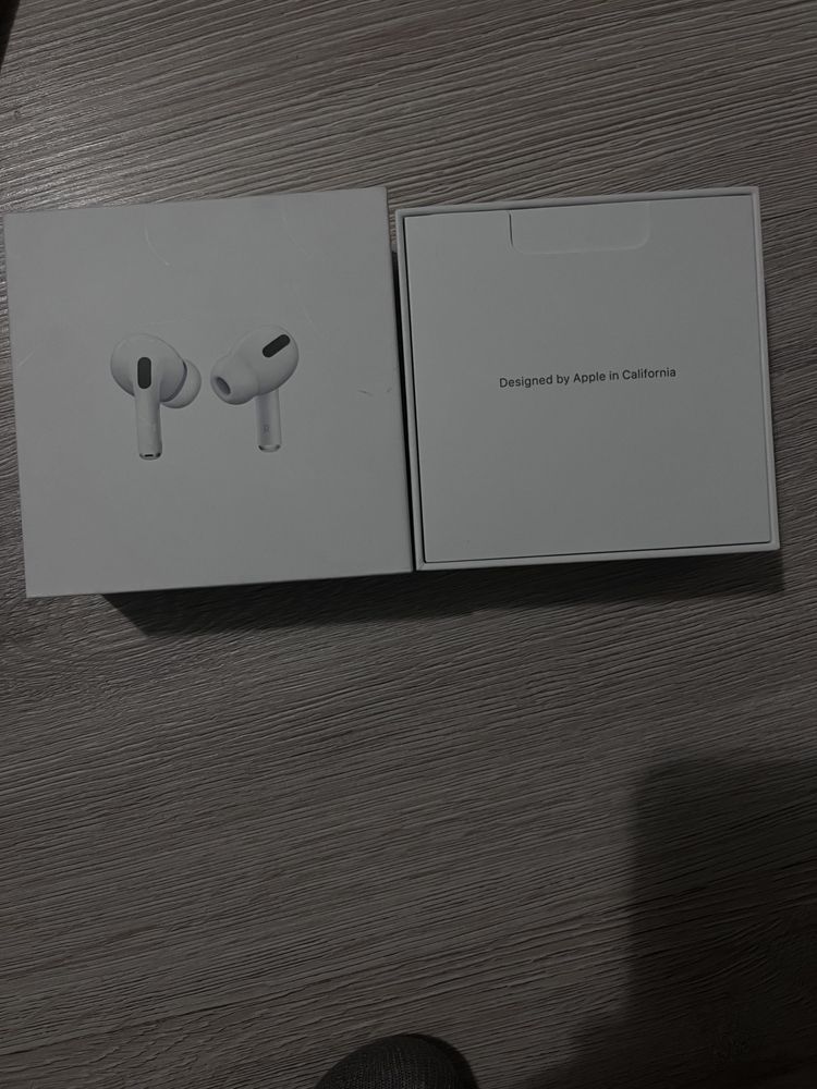 Продам наушники AIRPODS PRO