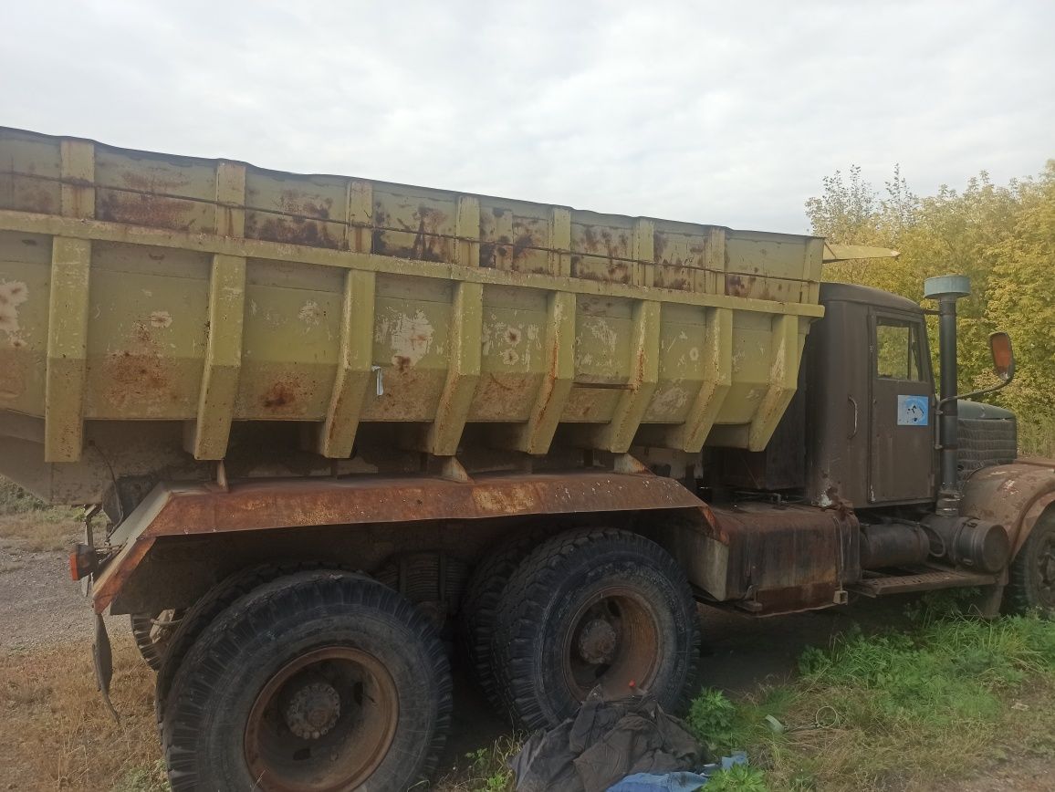 Автомобиль Краз 256 Б