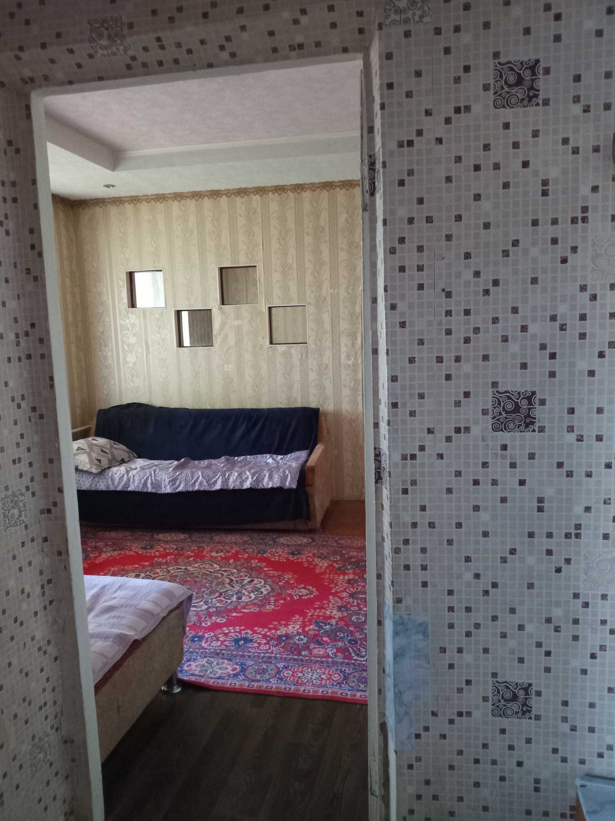 Продам 2комнатную квартиру в центре рядом школа Абая.
