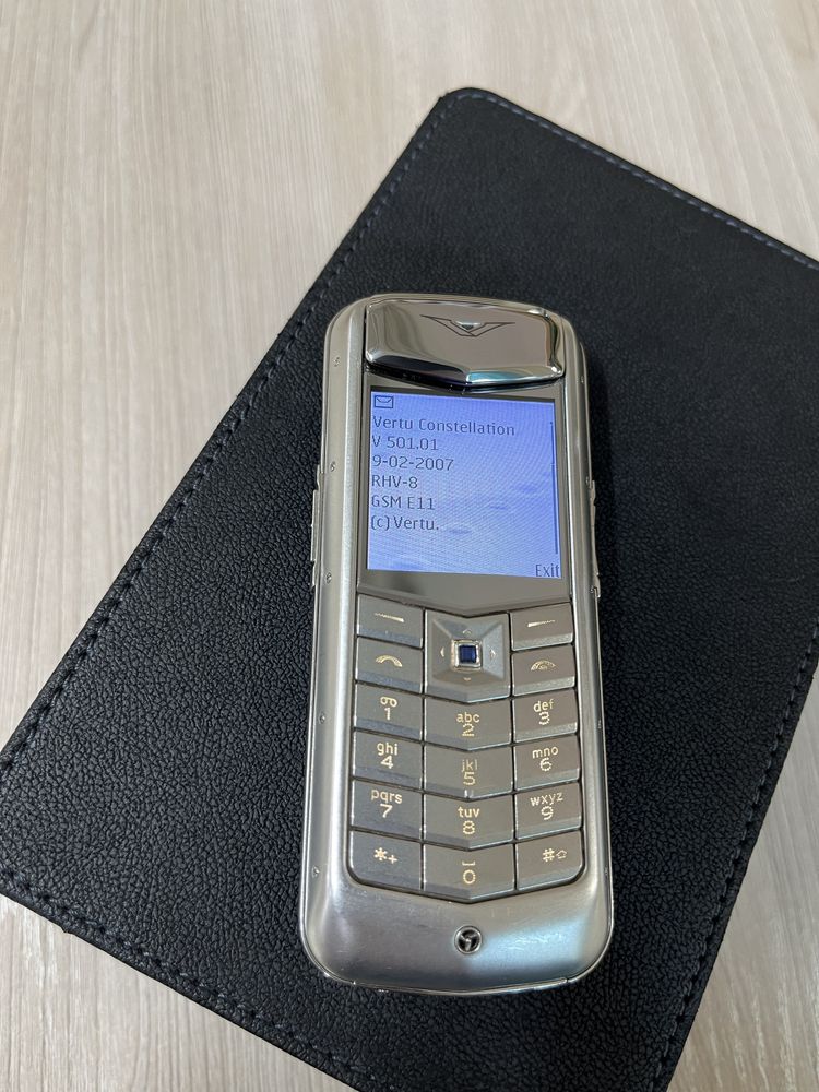 Vertu Constellation Monogram Матовая сталь, голубая кожа оригинал