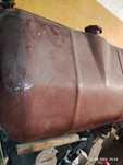 Продам топливный бак от трактора.похож на Т-74.