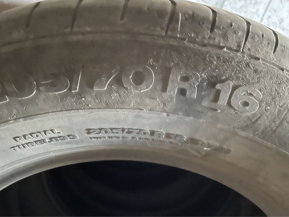 Продам шины 215/65/R16