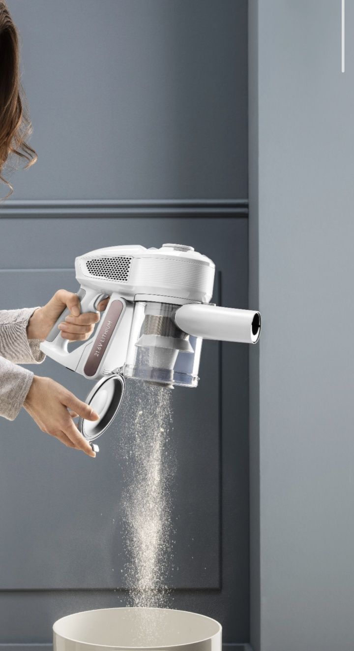 Продам пылесос Delonghi вертикальный