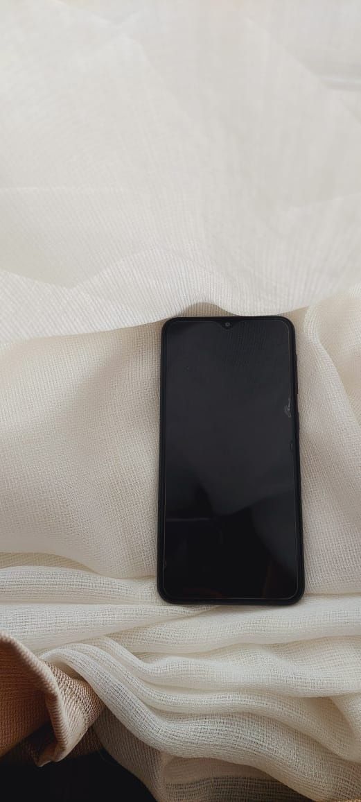 Продам телефон Samsung A10