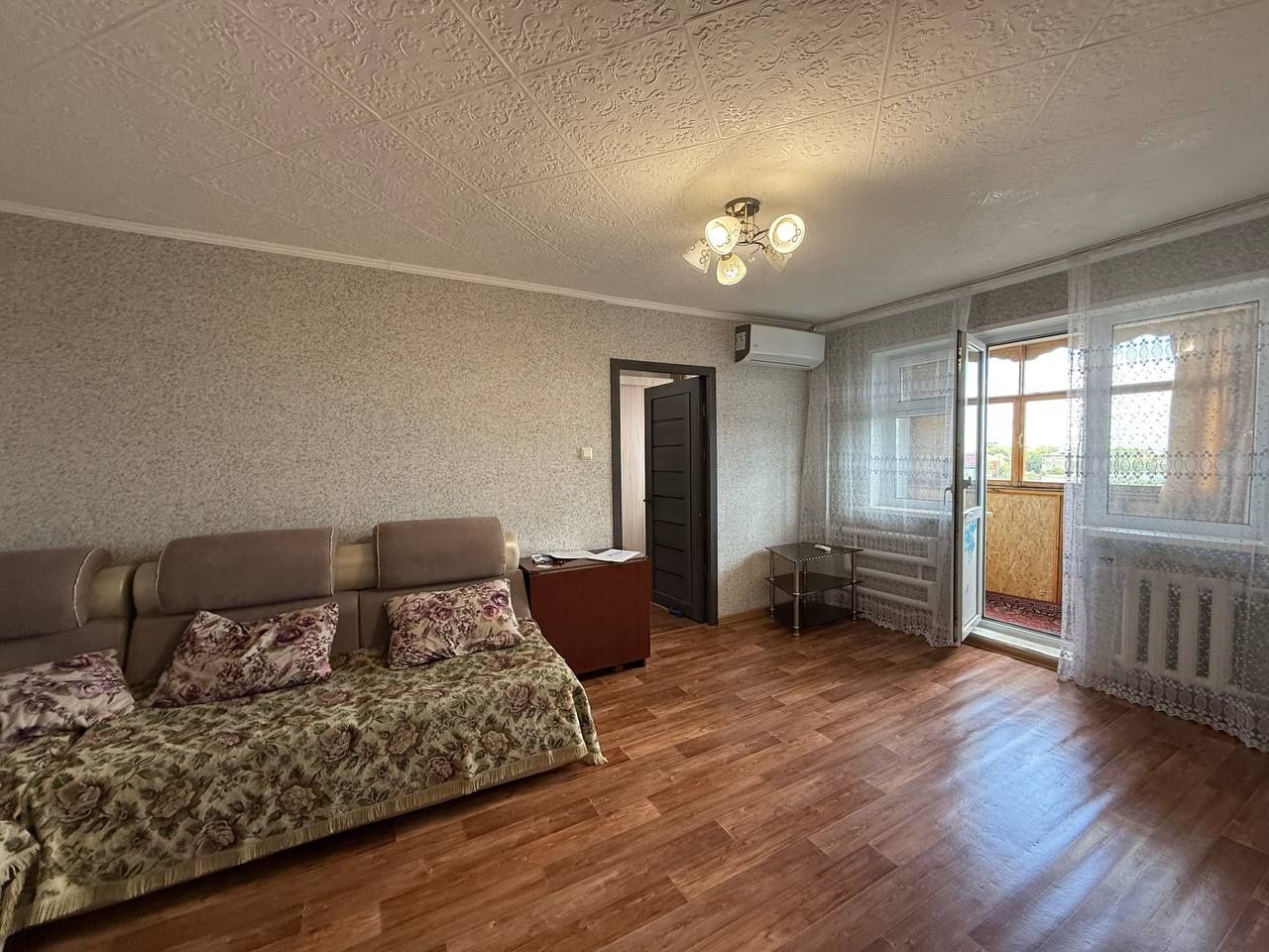 В районе Цона продаётся 2х комнатная пр. Независимости 15 на 5 этаже