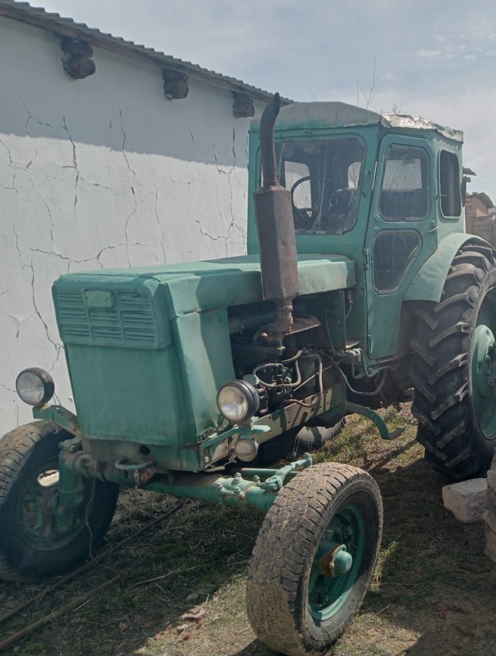 Продам трактор Т40