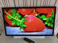 LG смарт 2021г.  "32" в идеале. 82 см. + кронштейн