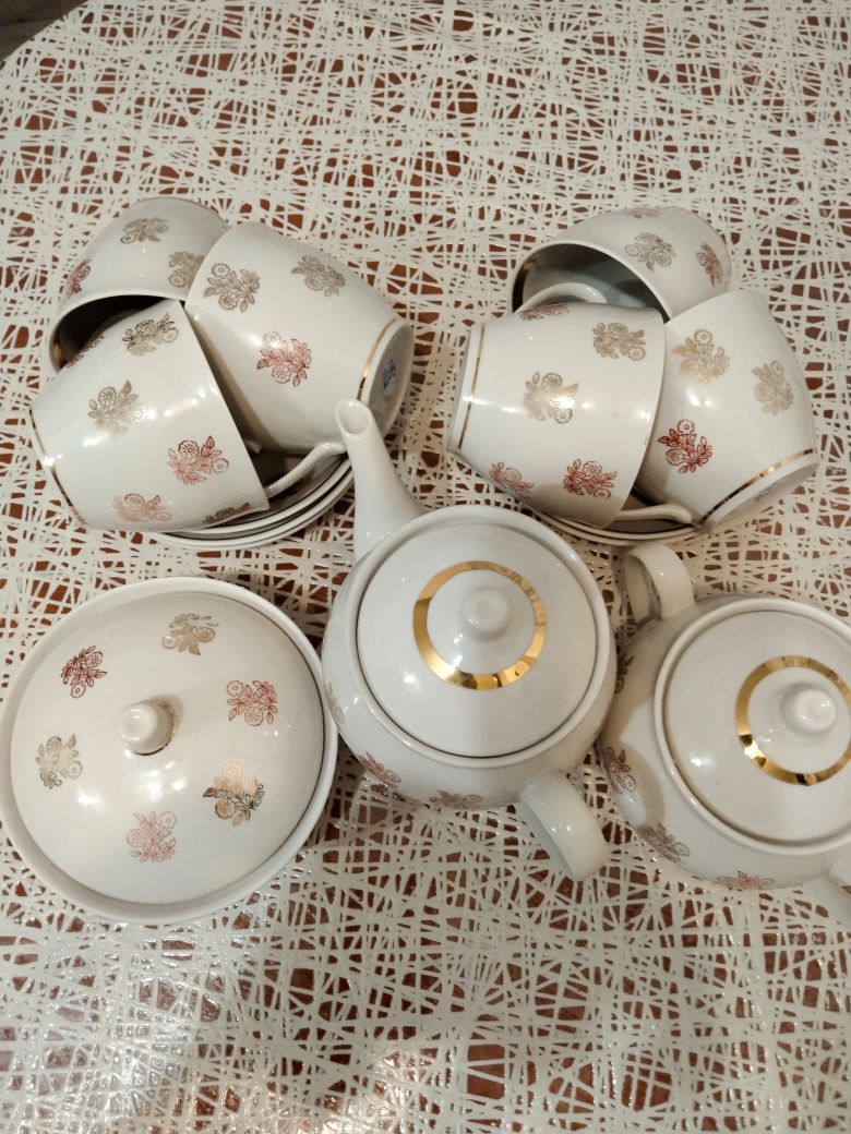Продам красивый чайный сервиз советский