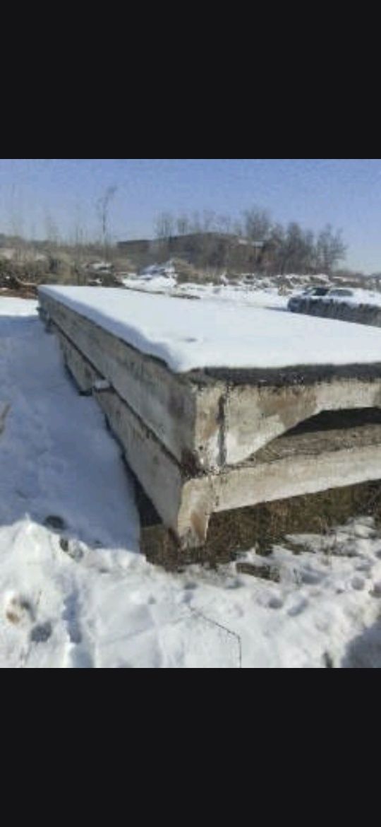 Плиты перекрытия и ребристые  Фундаментные блоки-2,40×0,60×0,40,ферма