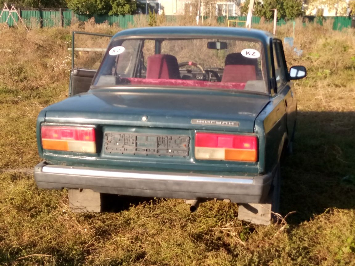 Продам ваз 2107 г.в.2005 зелёный. 500000 т.
