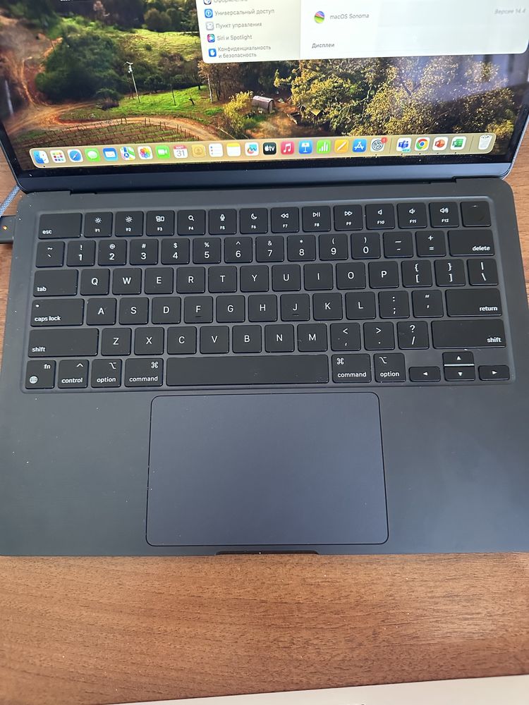 Ноутбук Apple MacBook Air 13 13.6 / 8 Гб / SSD 256 Гб / macOS