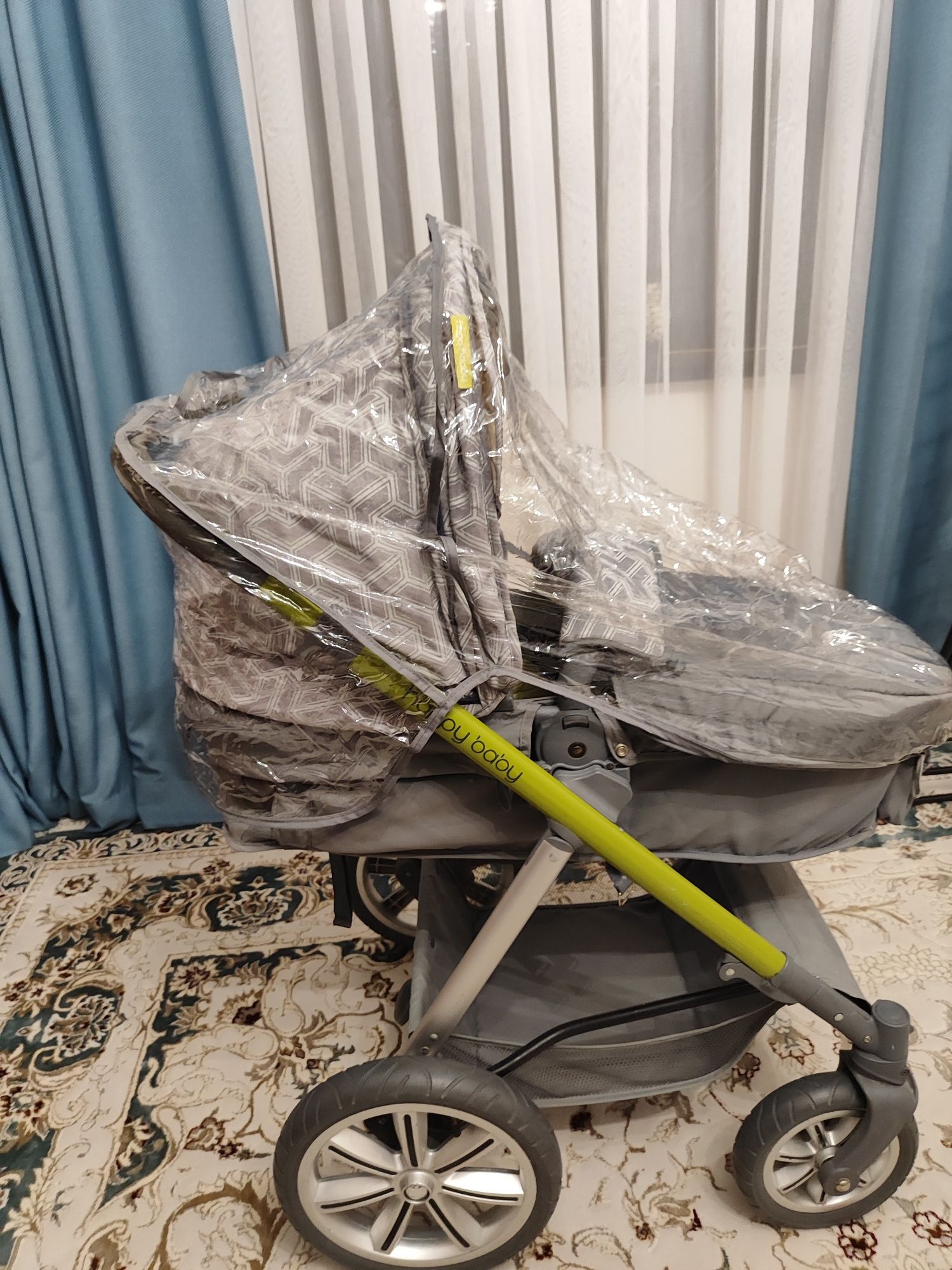 Коляска детская Happy Baby Ultra Lime (2 в 1)+ автокресло