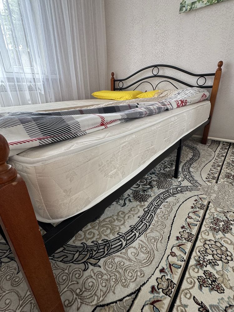 Продаю двухспальную кровать