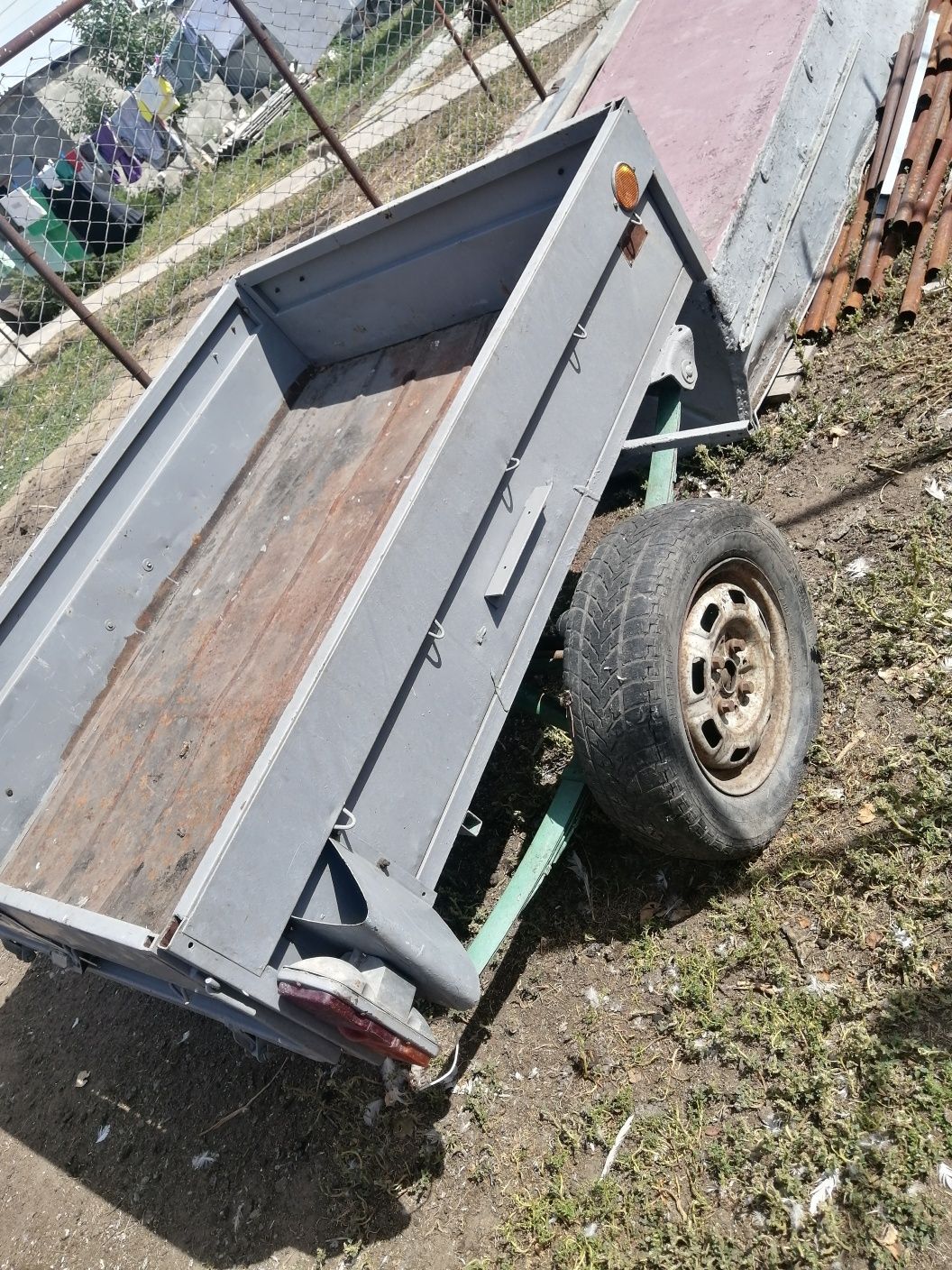Продам прицеп в хорошем состоянии