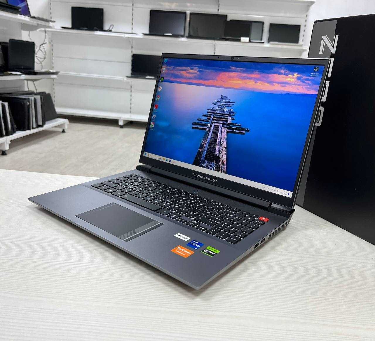 Почти новый THUNDEROBOT Core i7-13/ОЗУ32/SSD1Tb/RTX4070-8гб/2k 240гц