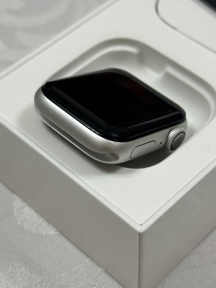 Часы Aplle watch