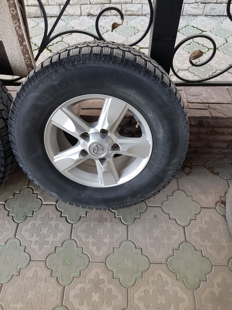 Продам  диски в оригинале  на Land cruiser