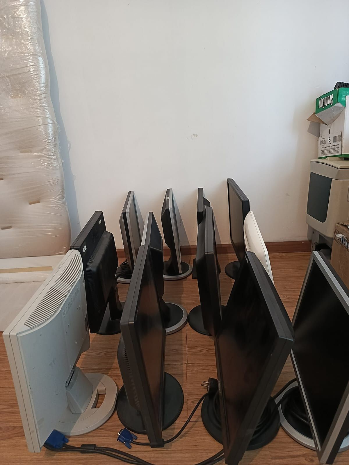 Монитор и принтер
