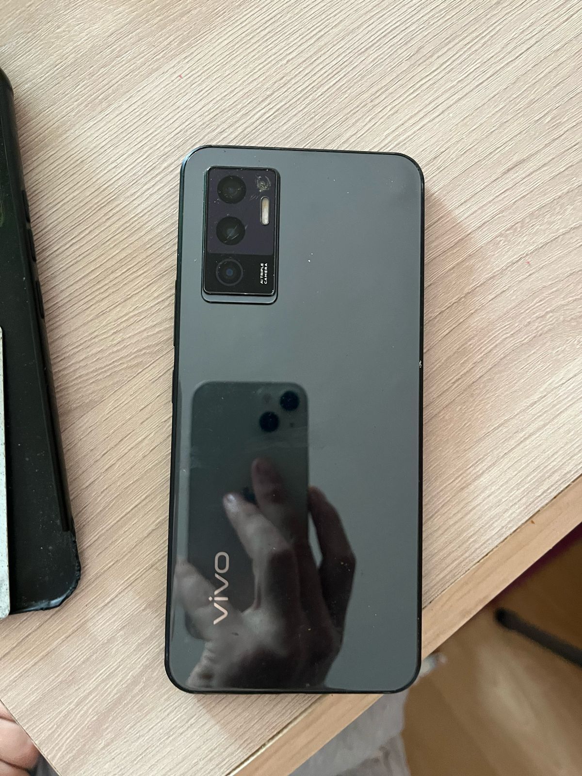 Продам телефон Vivo v23e