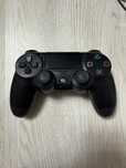 Джойстик Sony DualShock 4 на PlayStation 4