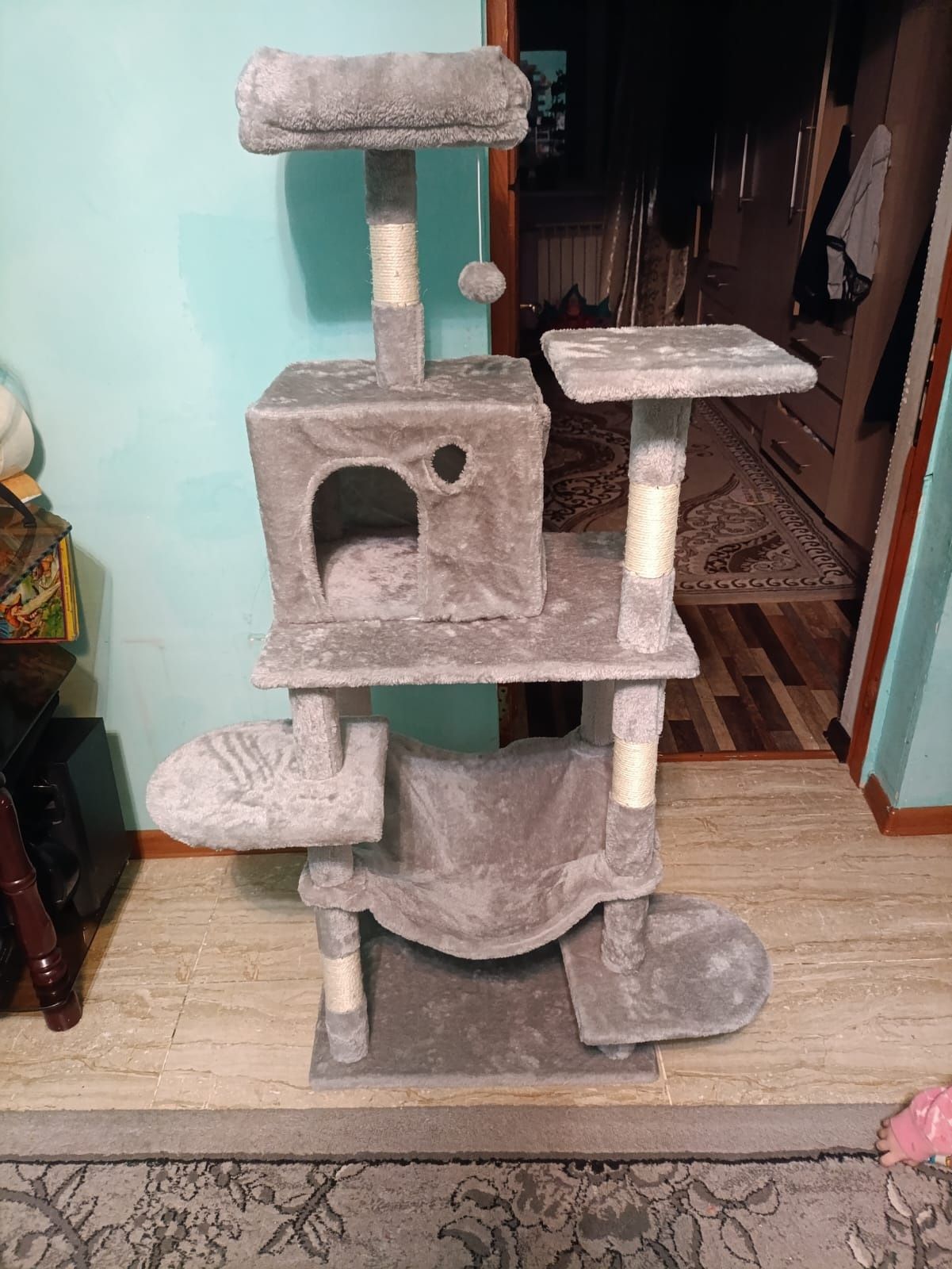 Домик для кошек и котов
