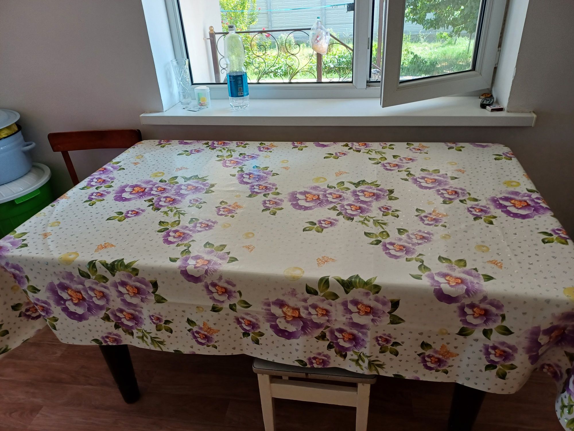 Продвется кухонный стол 150×90см