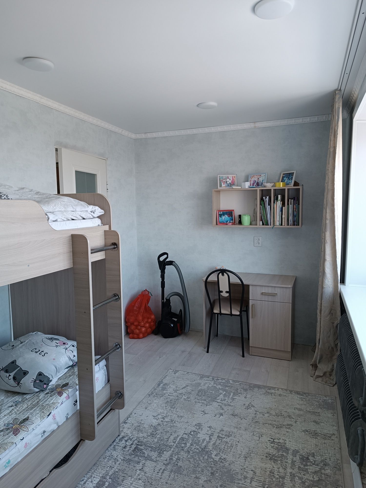 Продам 3-х комнатную квартиру в п. Усть-Таловка