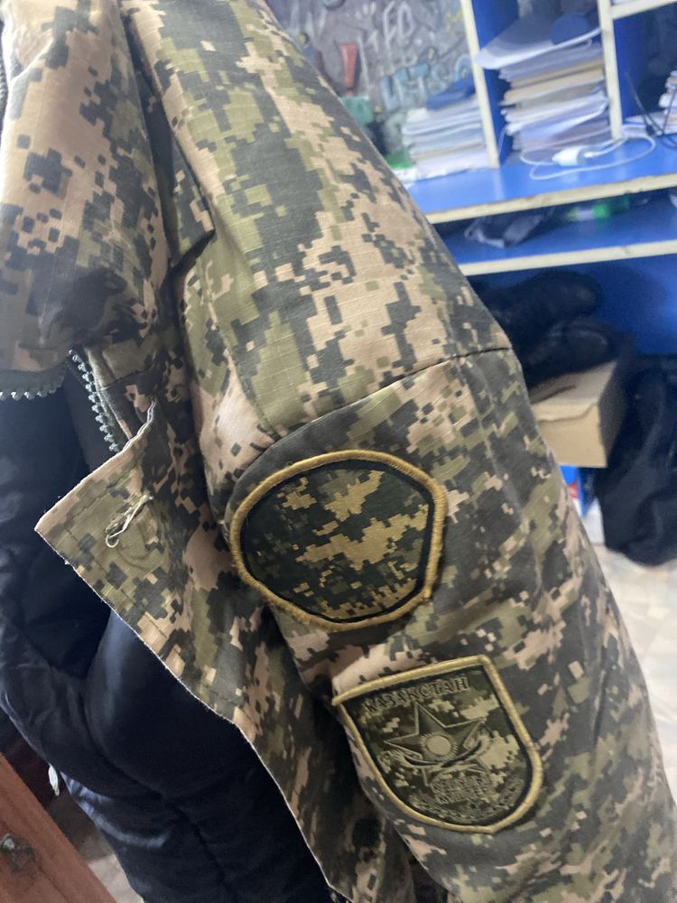 Продаю зимний бушлат