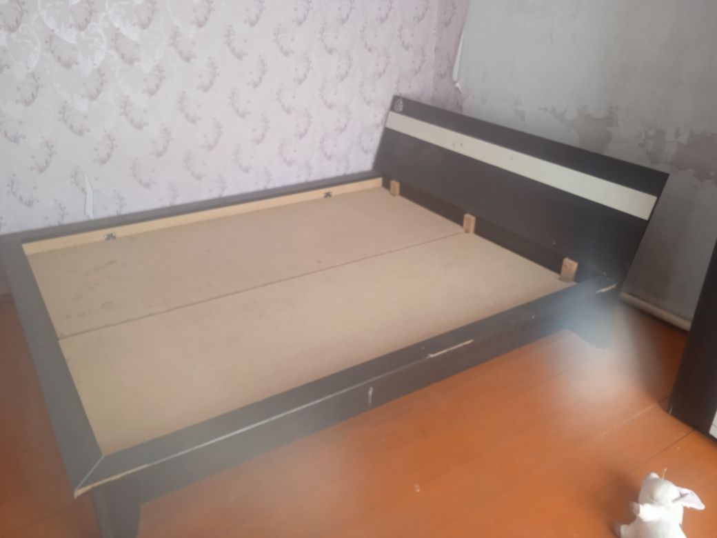 Продам 2 кровати б#у