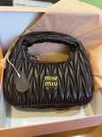 Продам сумку miumiu