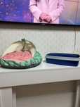 Продам новый лоток и новый лежак для кошки (кота)
