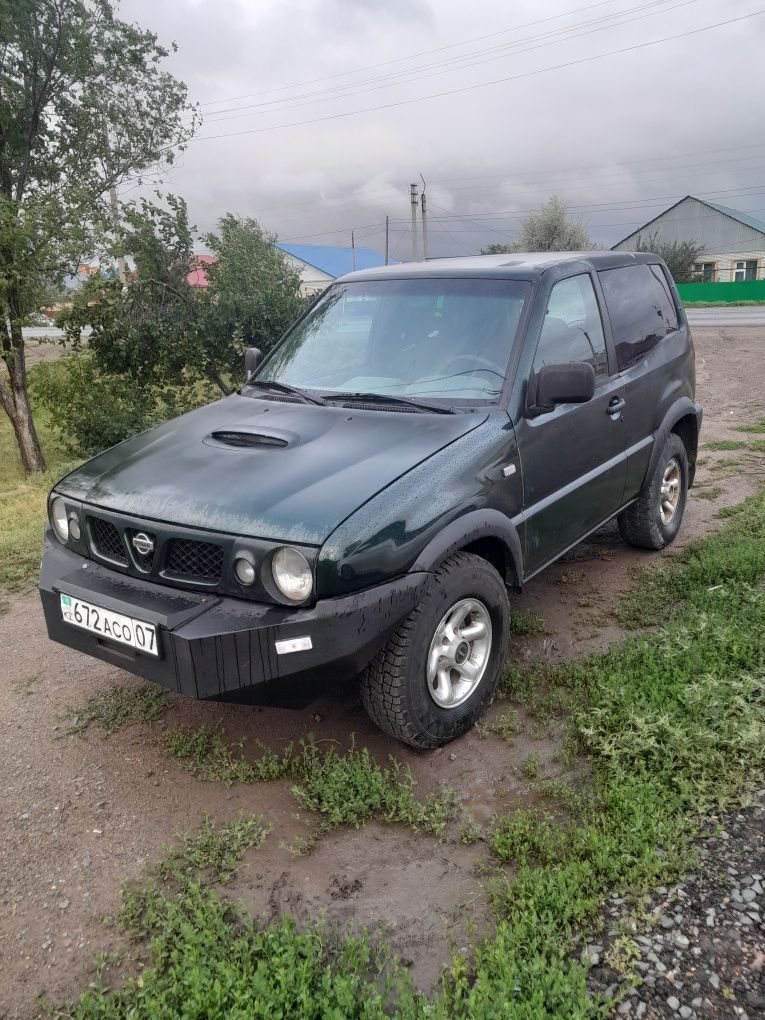 Продам автомашину ниссан террано 1997 года